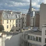 Appartement Champs Elysees Vue Sur Tour Eiffel