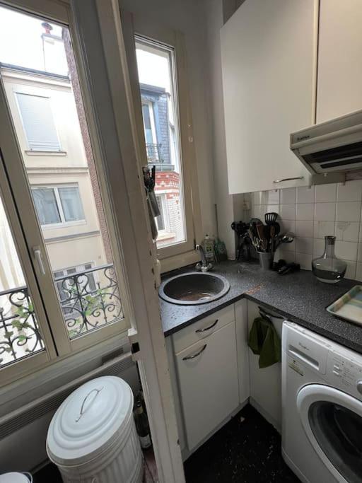 Champs Elysees Vue Sur Tour Eiffel Apartment *