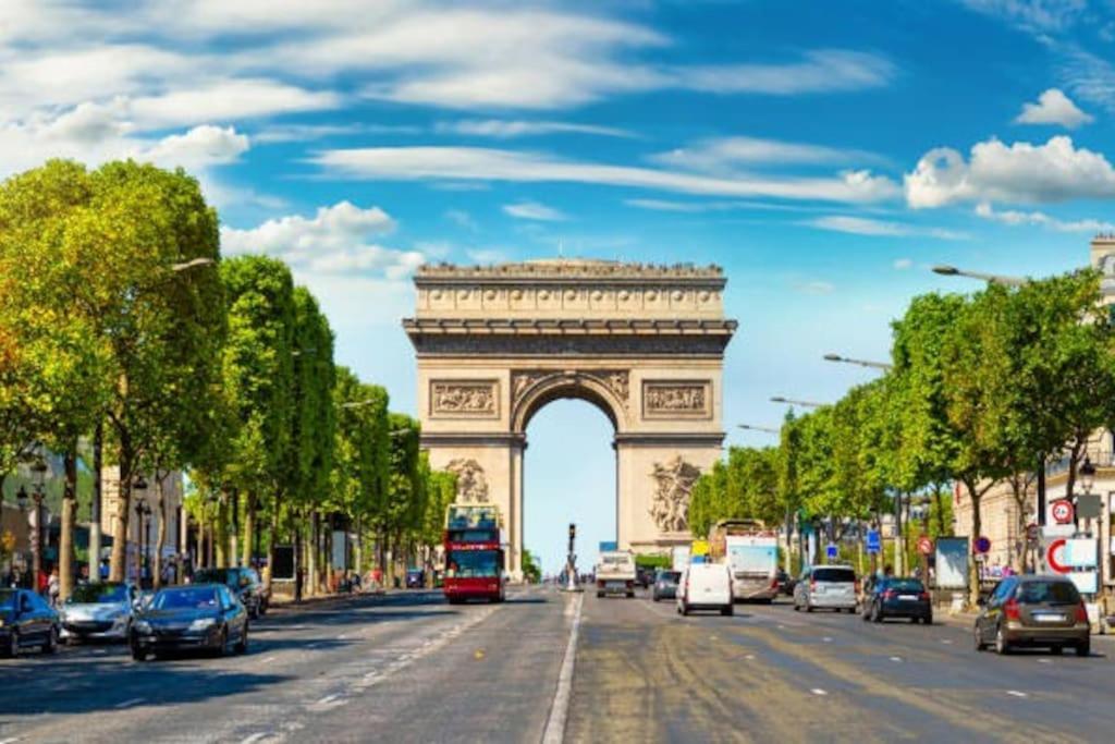 Apartment Champs Elysees Vue Sur Tour Eiffel *